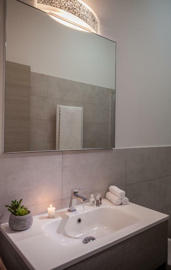 קליארי Ajana Rooms By Accomodo מראה חיצוני תמונה