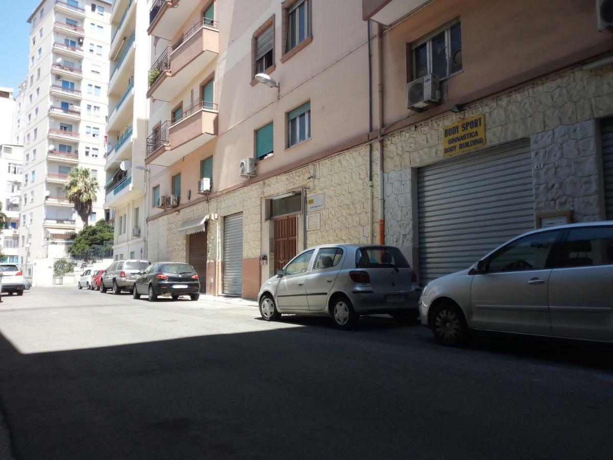 קליארי Ajana Rooms By Accomodo מראה חיצוני תמונה